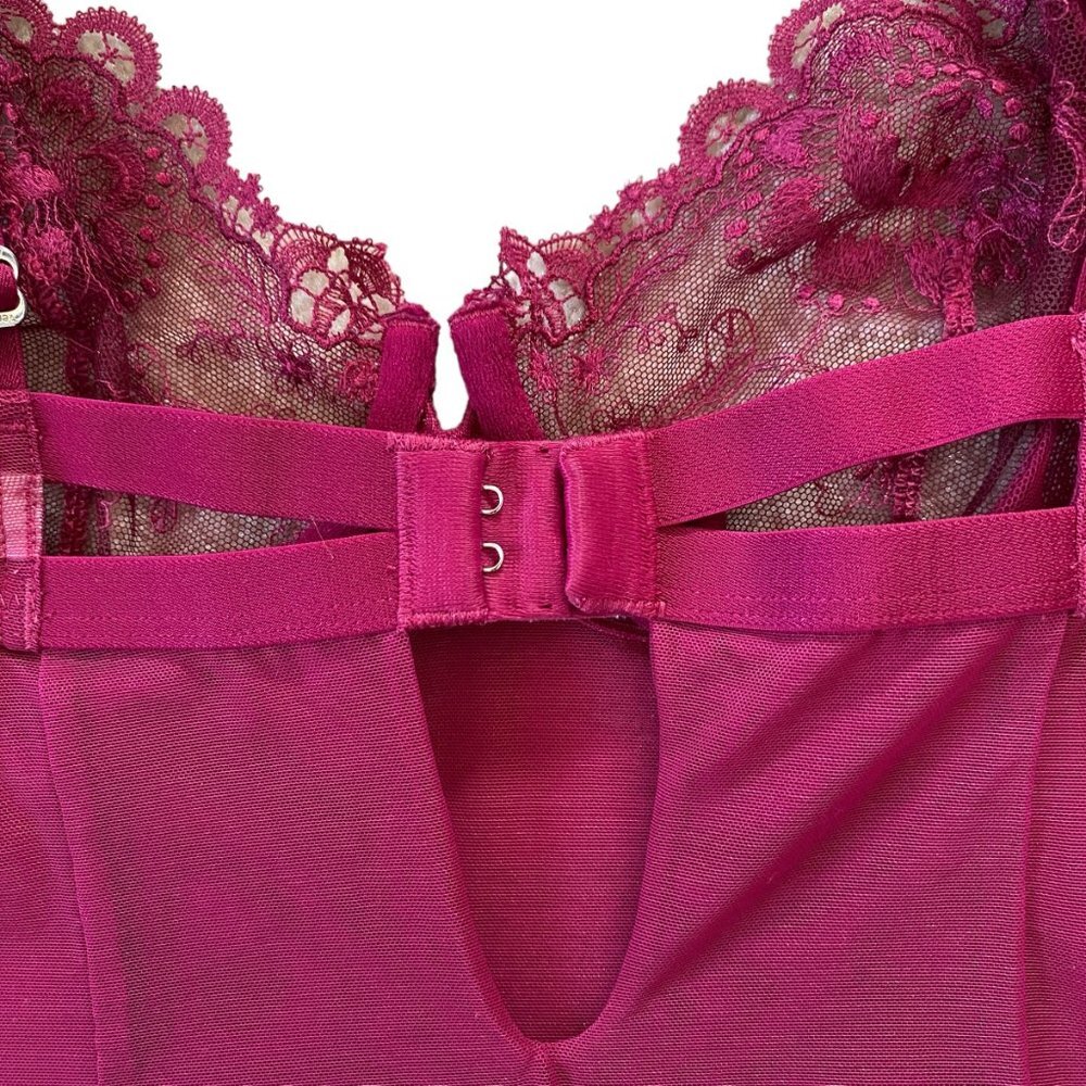 Victoria's Secret lingerie cranberry 34B underwire adjustable back and straps - Picture 5 of 13